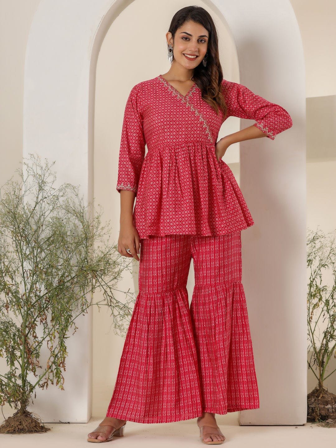 Kurta With Sharara: Perfect Attire for Modern Indian Women | by Readiprintfashions | Oct, 2024 | Medium