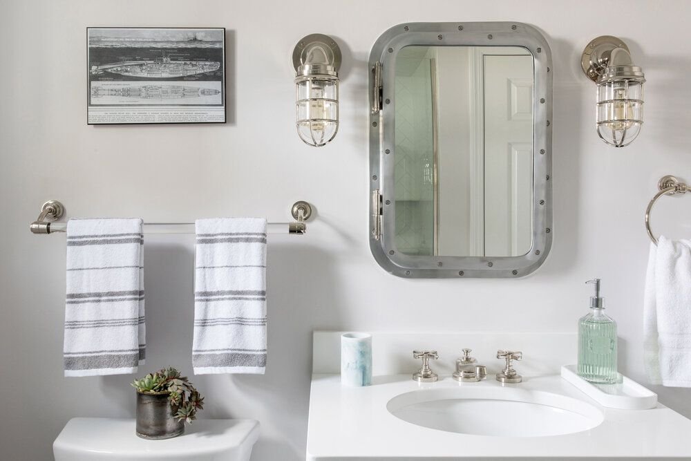 Stylish Small Bathrooms: Using Tiles to Maximise Space - blogpostsidea.com