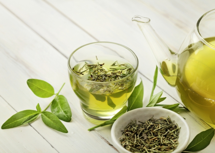 |Giải đáp| Vệ sinh vùng kín bằng nước chè xanh như thế nào? Có tốt không? - Newcare - Mỹ phẩm Nhật Bản cao cấp