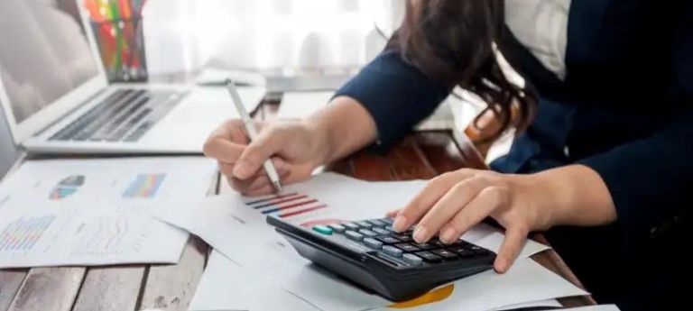 Why Should You Outsource Bookkeeping For Your Small Business?