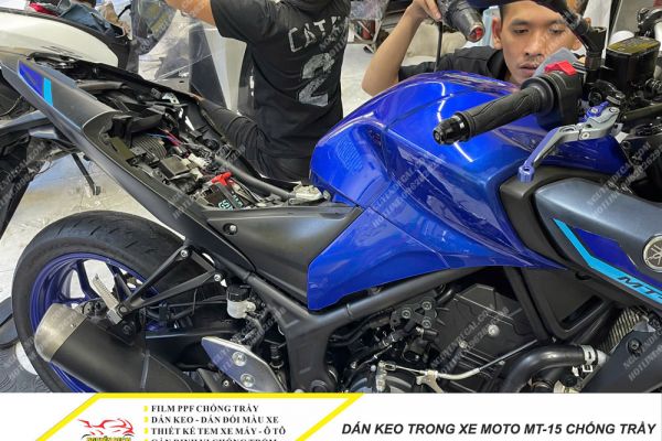 Dán keo trong xe Moto MT-15 chống trầy -         Nguyễn Decal - Chuyên Dán Keo Xe Design Tem Xe Decal Tem Xe Nguyễn Decal