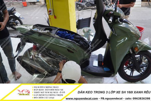 Dán keo trong 3 lớp xe Sh 160i xanh rêu -         Nguyễn Decal - Chuyên Dán Keo Xe Design Tem Xe Decal Tem Xe Nguyễn Decal