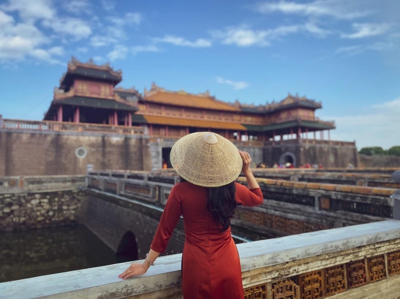 Kinh nghiệm du lịch Huế từ A-Z: Ăn gì, ở đâu, chơi gì?