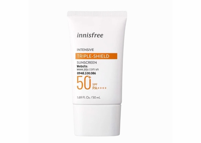 Review Intensive Triple Care Sunscreen SPF50+ có tốt như lời đồn?