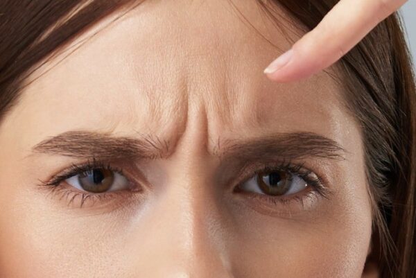 Tiêm botox xóa nhăn cau mày có an toàn không? - Bệnh viện Thẩm mỹ Thu Cúc