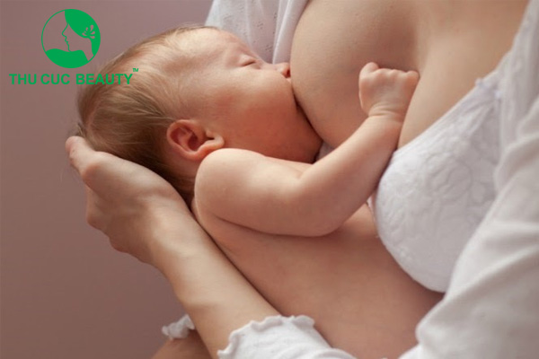 Nâng ngực có cho con bú được không? - Bệnh viện Thẩm mỹ Thu Cúc