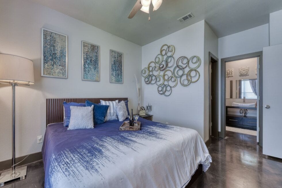 Lofts vs. Apartments: What’s Better for Your Lifestyle in San Antonio? | by The Barcelona Lofts | Aug, 2025 | Medium