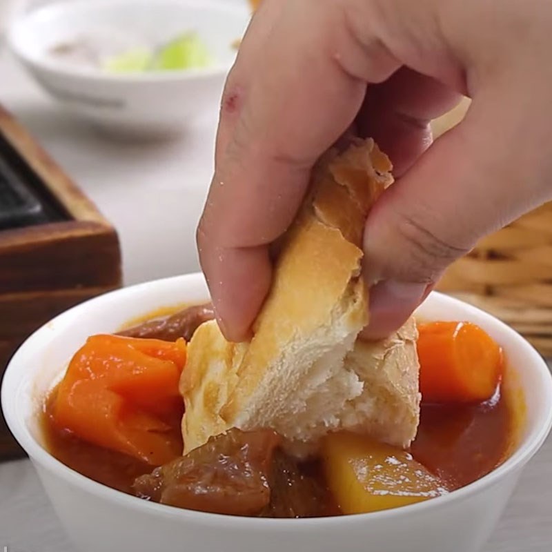 Các cách nấu bò sốt vang quế hồi, ngũ vị hương và không cần rượu thật đơn giản