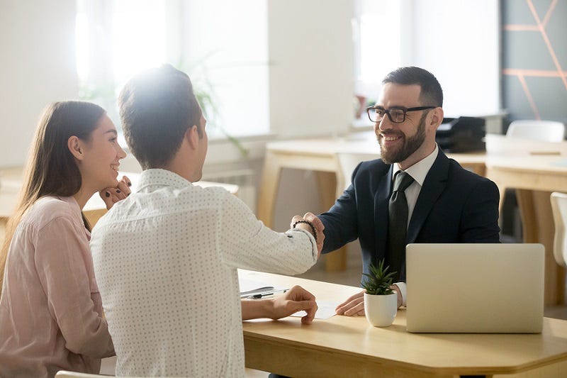 What Sets High-Quality Commercial Conveyancing Apart from the Rest? | by Pauldenny | Aug, 2025 | Medium
