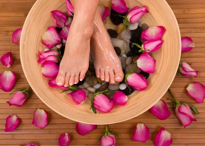 Ngâm chân thảo mộc – Bí quyết ngủ ngon, da hồng hào tự nhiên