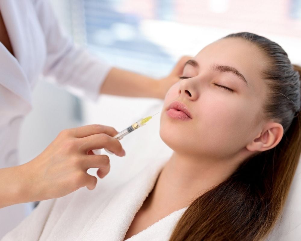 Hướng dẫn chi tiết cách chăm sóc da sau khi cấy máu tự thân – Newway - Thương hiệu uy tín hàng đầu trong lĩnh vực dược mỹ phẩm