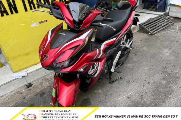 Tem xe Winner V3 mẫu sọc trắng đen số 7 -         Nguyễn Decal - Chuyên Dán Keo Xe Design Tem Xe Decal Tem Xe Nguyễn Decal