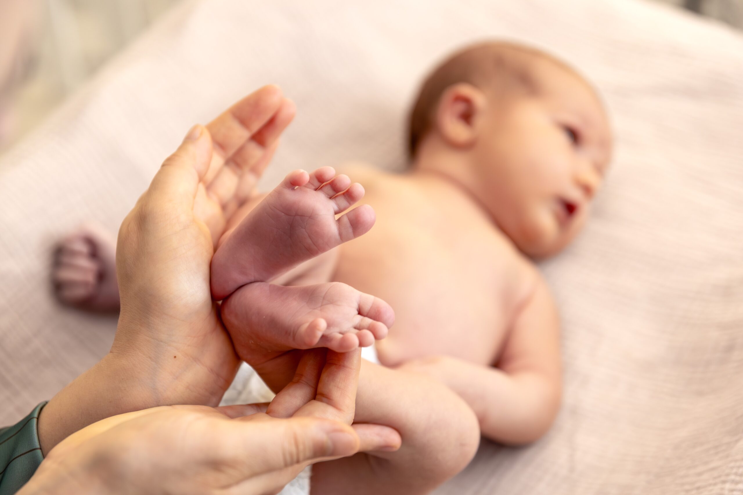Newborn Massage for Premature Babies – Healing Through Touch
