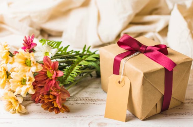 Luxury Wedding Gift Boxes That Impress Every Couple Article - Ovo Articles - Submit Your Original Articles