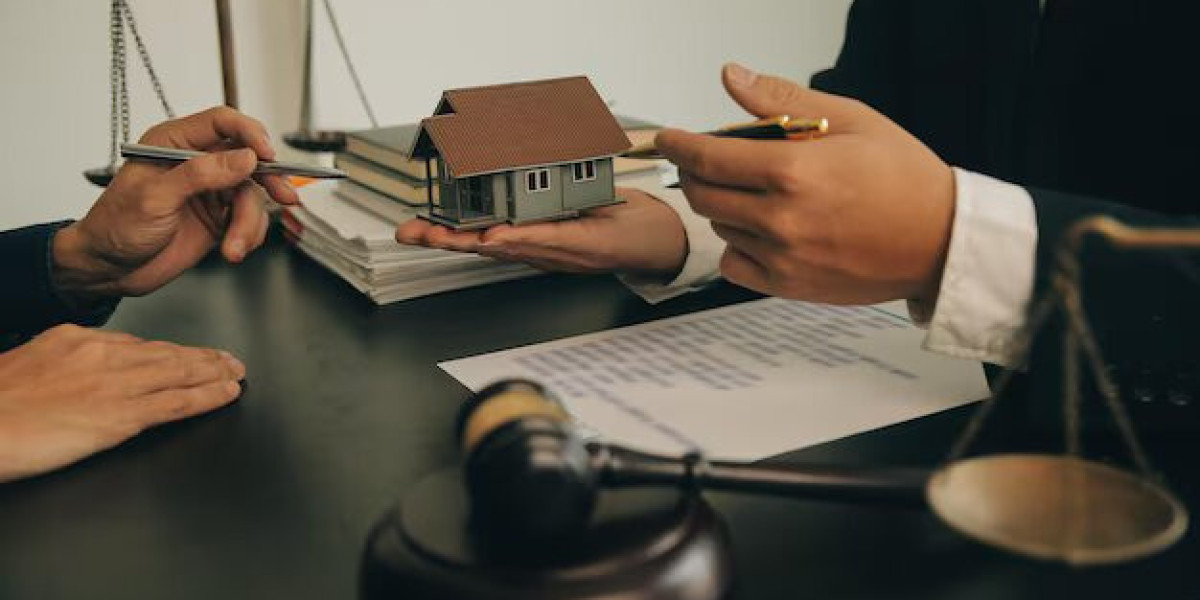Why You Need Expert Property Lawyers in St Albans