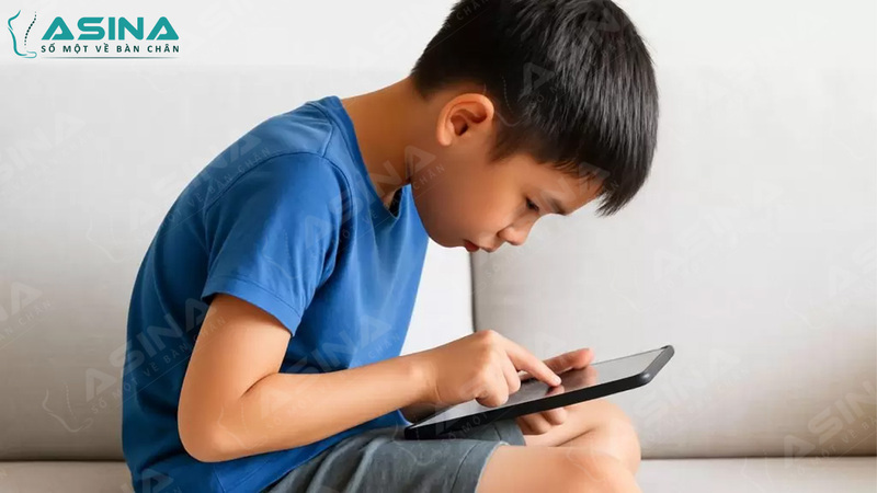 Vẹo cột sống ở trẻ em: Nguyên nhân và cách điều trị