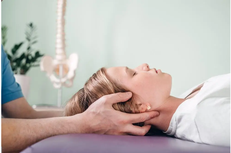 Vertigo Treatment in Dubai: Why a Chiropractor Might Be Your Answer