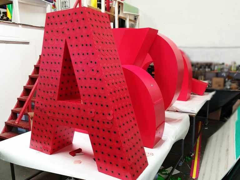 How Local Sign Makers in London Understand Area-Specific Branding Needs