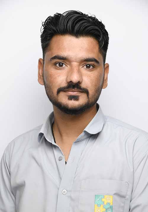 Best American Teachers in Dubai for Quality Education  | Bright Learners