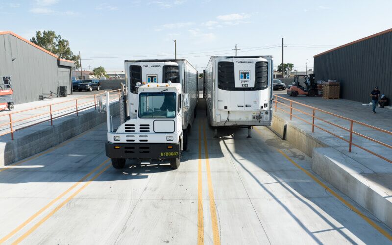 Cross Docking Services in California | Roadies Inc