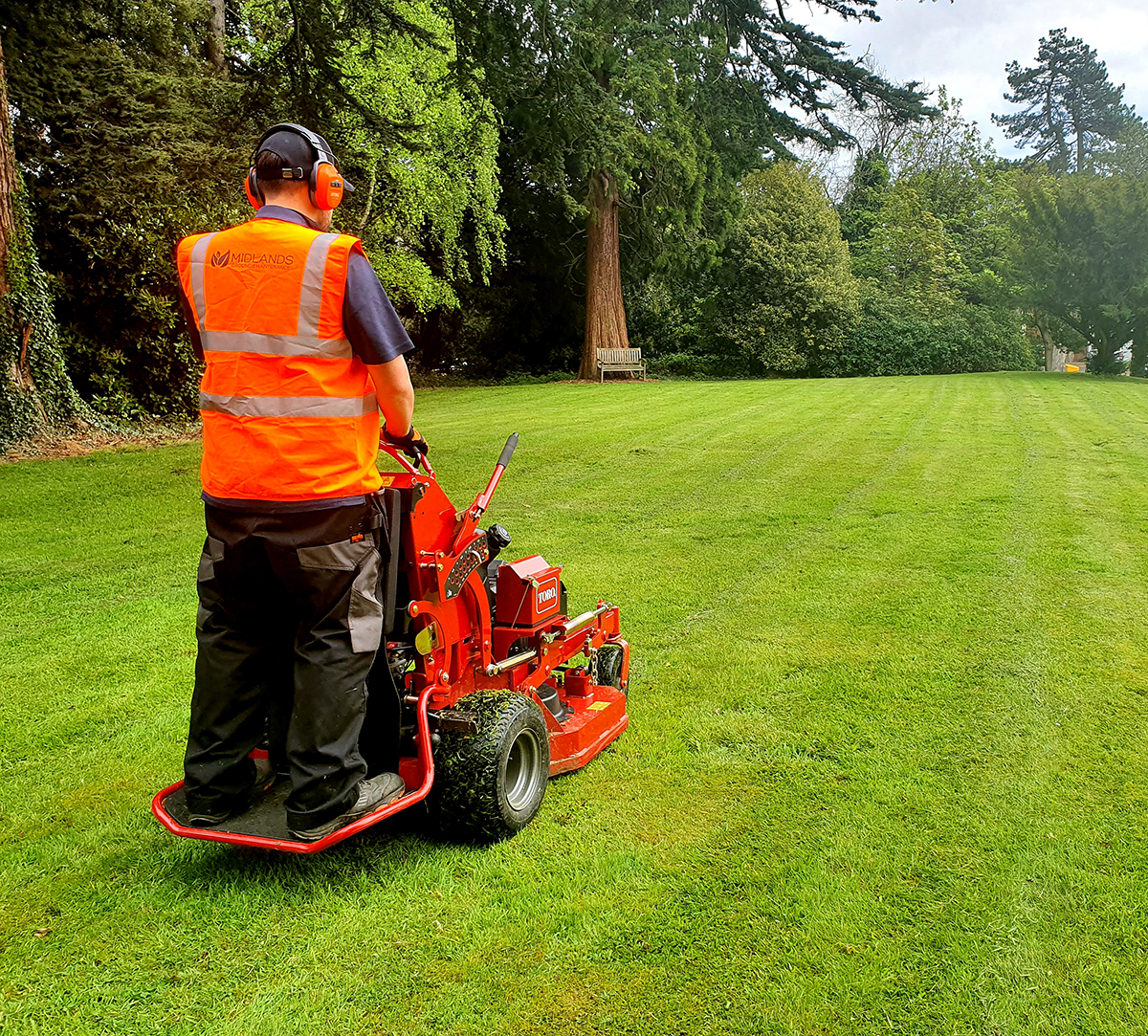 Commercial Grounds Maintenance Services​ Midlands at MidlandsGM