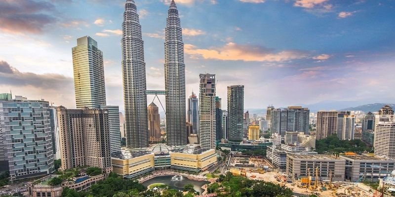 Qatar Airways Kuala Lumpur Office in Malaysia 1-866-438-2309