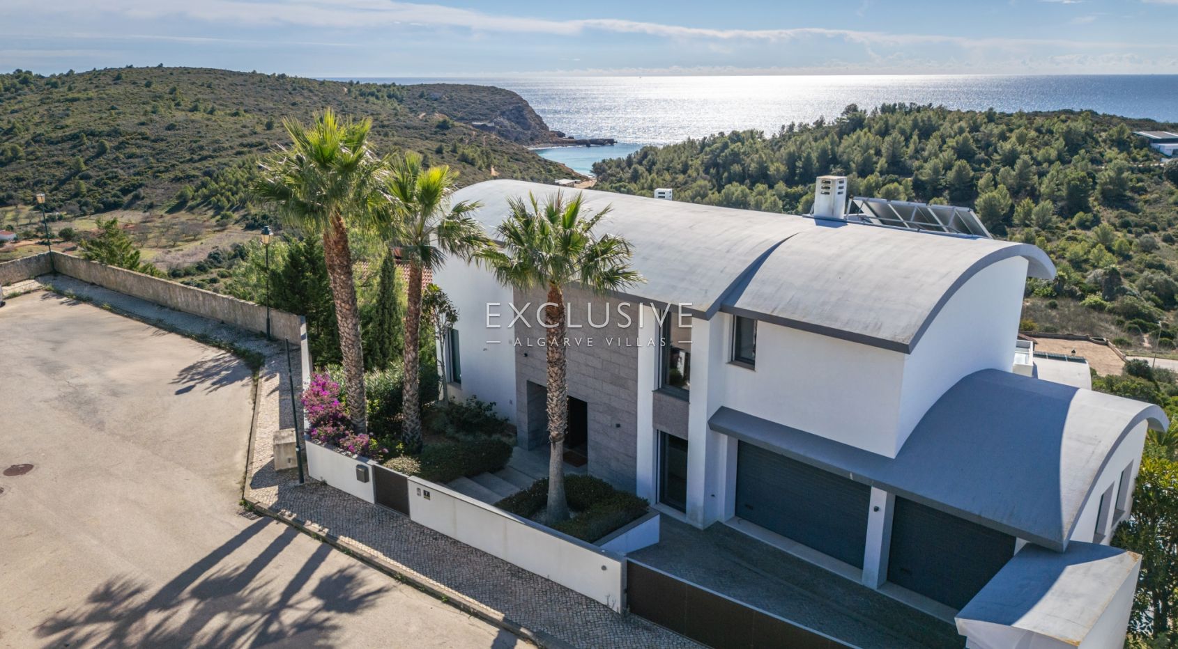 Luxury Algarve Home with Stunning Sea Views walking distance to the beach