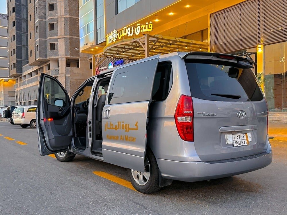 Hajj & Umrah Taxi Booking | Reliable Umrah Taxi Service Saudi