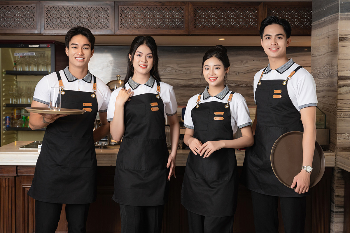 May Tạp Dề Nhà Hàng Đẹp, In Logo | Bảng Giá 2026